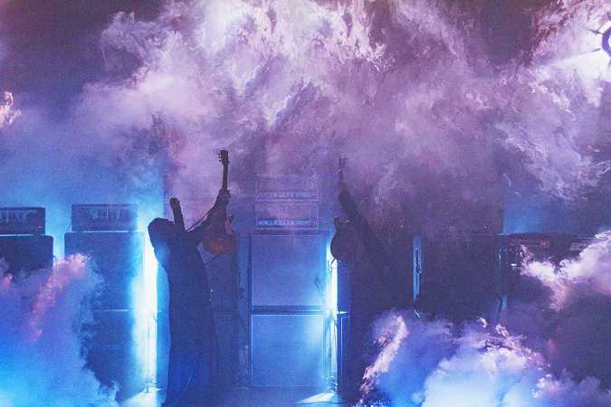 SUNN O)))
